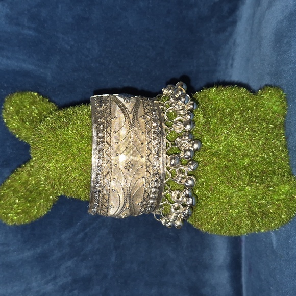 Bangle Cuff - Picture 8 of 13